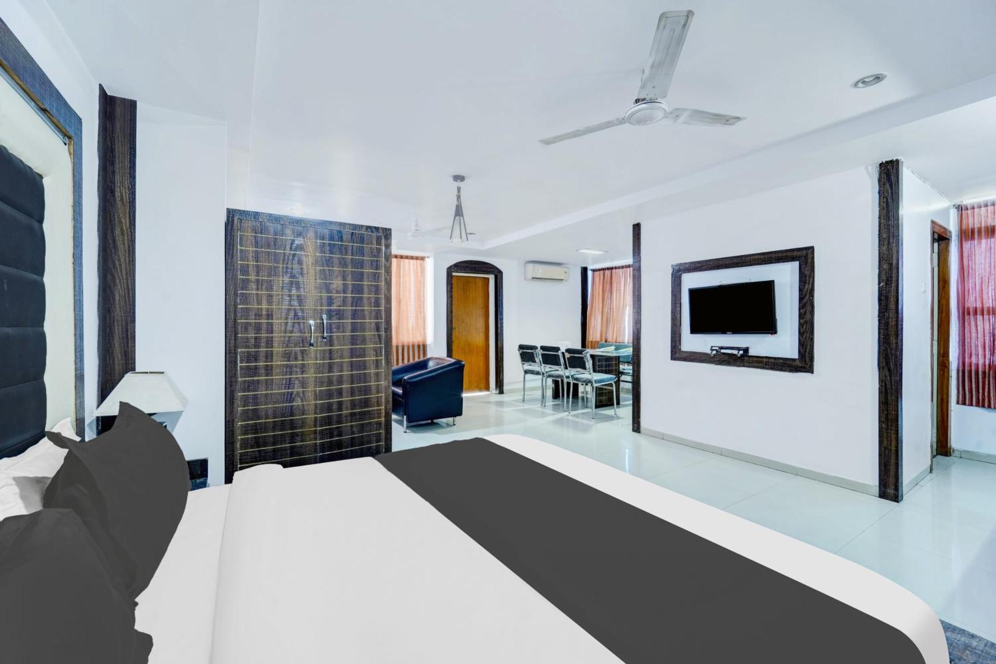 Hotel Collection O Rajendra Path Near Railway Station Patna  Zewnętrze zdjęcie
